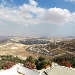 סיור "מעל פסגת הר הצופים"